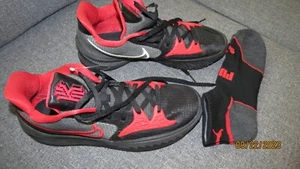 Nike Kyrie Low 4 Bred Black University Red Basketball CW3985-006 Men's Size 10.5 - Picture 1 of 7