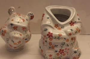 Disney Winnie the Pooh Flower & Bees Ceramic Cookie Jar & Brand New - Picture 1 of 12