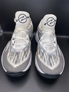 Nike Air Zoom GT Cut 2 TB Low White Black Size 10.0 FJ8915 100 No Box - Picture 1 of 7
