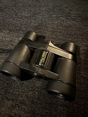 Bushnell Powerview 4x30 Insta Focus Compact Binoculars Black - Image 1 of 4