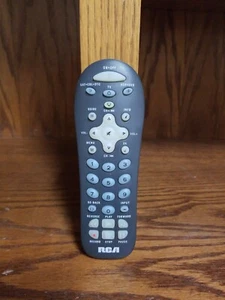 Teclado parcialmente retroiluminado RCA remoto universal RCR312W - Imagen 1 de 5