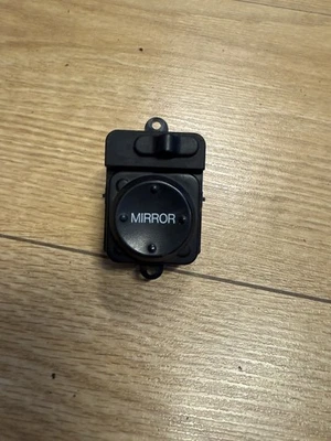 Interruptor de control remoto espejo eléctrico 92-98 HONDA CIVIC DEL SOL CRX fabricante de equipos originales Foto 1 de 2