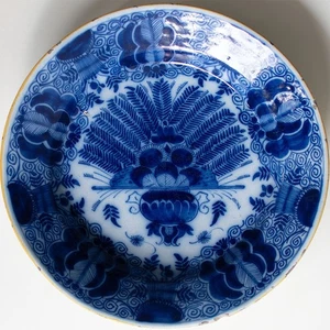 De Klaauw Teller Tulpendekor Pfau gemarkt glasierte Keramik Fayence um 1800 - Bild 1 von 5