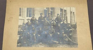 Incredibly WW1 Photograph :Platoon Of German Soldiers 4.2” X 6.5” - Picture 1 of 7