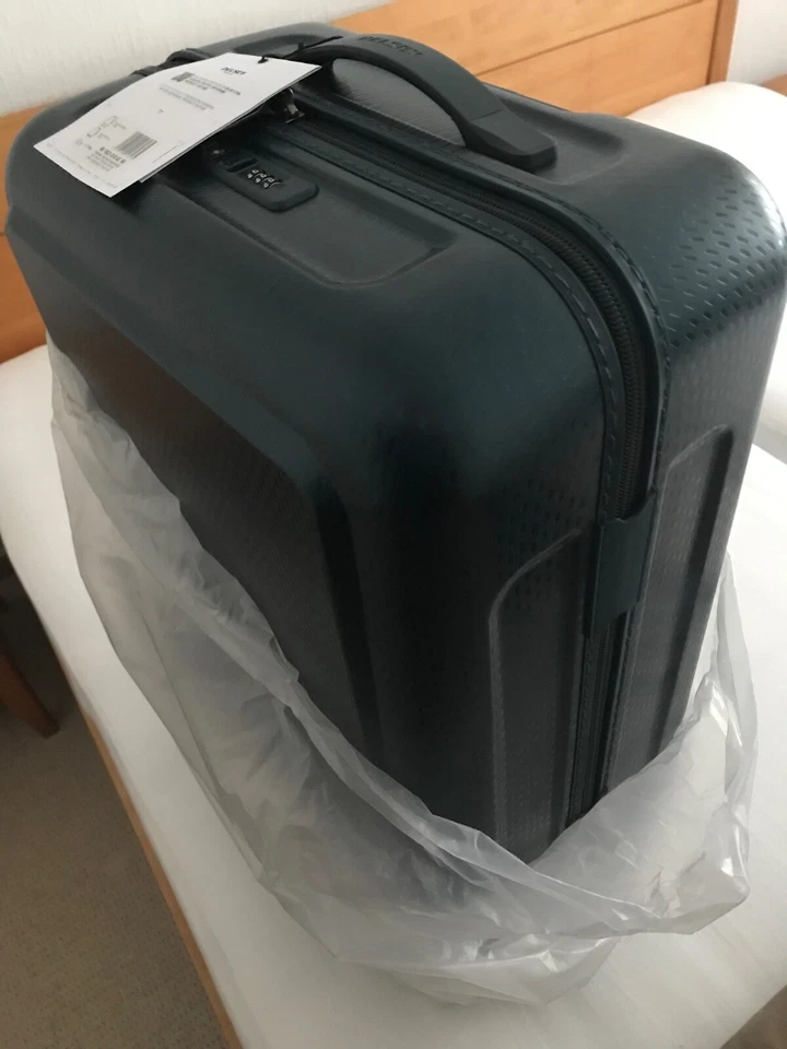 neuer DELSEY Turenne KOFFER, night blue, superleicht, gefüttert, abschließbar - Bild 1 von 2