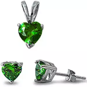 Green Simulated Emerald Heart Pendant & Earrings Set .925 Sterling Silver - Picture 1 of 2