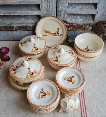 ANCIENNE DINETTE ASSIETTES CREIL & MONTEREAU FERMIERE POLYCHROME 26 pièces - Photo 1/4