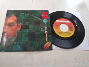 Elvis Costello – The Only Flame In Town VG+ Original 45 Record & Pic Sleeve 1984 - Imagen 1 de 5