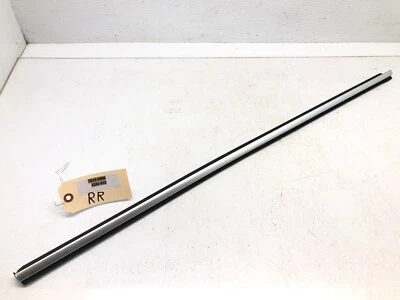 2017-2020 BMW 430i F36 GRAN COUPE PASSE DIREITO PORTA TRASEIRA MOLDURA DE CINTO DE JANELA FABRICANTE DE EQUIPAMENTO ORIGINAL - Imagem 1 de 4