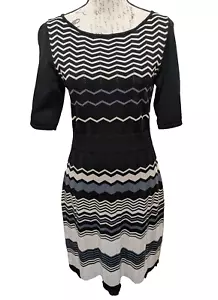 Jones Wear Dress Medium Knit Black Cream Gray Chevron Rayon Nylon Business - Picture 1 of 11