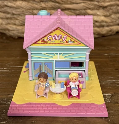 Vintage 1993 Bluebird Polly Pocket Beach Café Playset Complete - Image 1 of 4