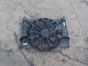 JAGUAR XE X760 VENTOLA RADIATORE ARIA CON GX73-8C607-AD GX73-8C607-AD - Foto 1 di 9