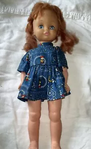 Vintage Puppe 1963 Uneeda verwurzelte rote Haare 15 Zoll groß - Bild 1 von 8