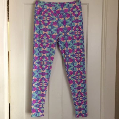 Leggings Lularoe LLR TC (Talla 10-18) Nuevos sin Etiquetas Rosa/Púrpura Diseño Geométrico Foto 1 de 4