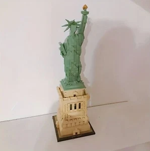 Statue Of Liberty Building Block Set, 1577 pcs - Picture 1 of 9
