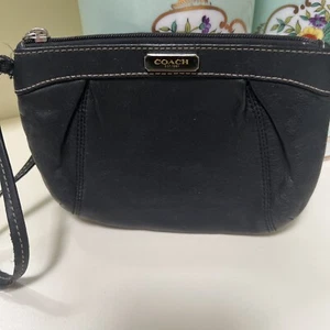 Coach Leather Wristlet - Navy Blue - Very Good Condition - Picture 1 of 8