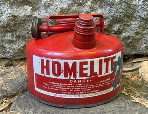 BELLISSIMO INTERNO Homelite Motosega Aquila 1 Gallone Rosso Zincato Gas Mix Bidone Carburante - Foto 1 di 11
