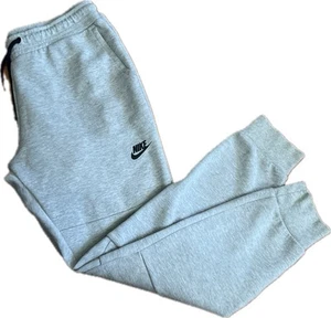 Nike Tech Fleece Men's S Heather Gray Jogger Tapered Pants Athletic 545343-065 - Picture 1 of 13