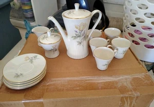 Zeh Scherzer&Co Rose Tea Set *GERMANY* GOLD TRIM - Picture 1 of 10