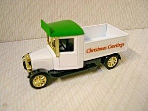 PGT002 Corgi Motoring Memories Morris Truck Christmas Greetings livery - Picture 1 of 1
