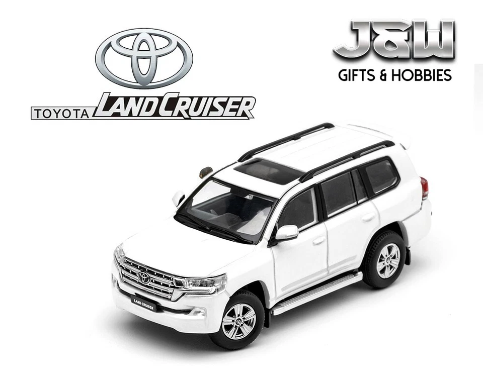 GCD Toyota Land Cruiser LHD 2015 Bianco 1/64 - Immagine 1 di 1