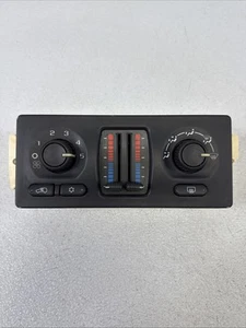 03-06 Chevy GMC Silverado Sierra Yukon Climate Control Unit Temp A/C 15183793 - Picture 1 of 12