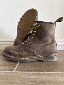 Dr. Martens DAS ORIGINAL Unisex 1460 Crazy Horse Leder 8-Loch-Stiefel, braun Gr.6,5 - Bild 1 von 10