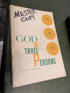 God in Three Persons by Carl Brumback - Vintage 1959 Pathway Press Trade PB - - Imagen 1 de 6