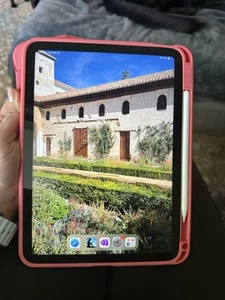 Apple iPad 10th Gen With Cover And Apple Pencil - Photo 1/6