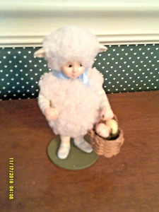 BETHANY LOWE-EASTER -2023-LITTLE LULU LAMB FIGURINE-NEW - Picture 1 of 3