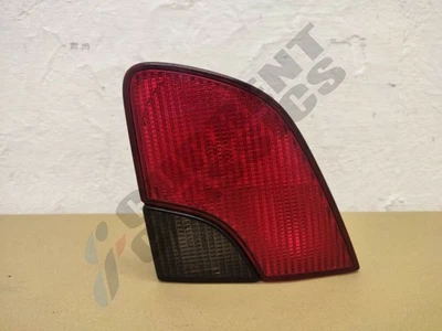 LUZ TRASERA INTERIOR LADO CONDUCTOR PEUGEOT 406 2.0 HDI FASE 2 6351 H6 Foto 1 de 4
