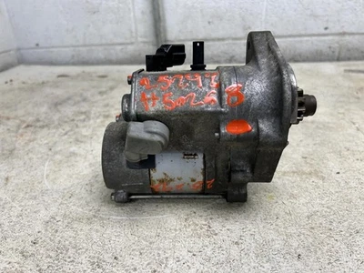 2014 TOYOTA FJ CRUISER 4.0L Starter OEM Part Number 2810031131 - Image 1 of 4