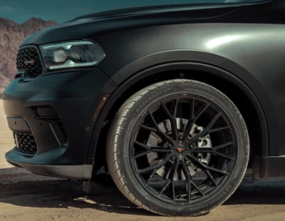 RUEDAS ESCALONADAS FERRADA FR9 OBSIDIANA NEGRAS 20" PARA DODGE CHALLENGE Y CARGADOR Foto 1 de 4