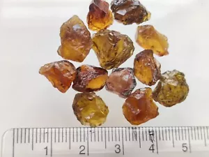 Facettenqualität natürlicher Turmalin rohe Edelsteine 9,5 Gramm gelbe Farbe aus Afrika - Bild 1 von 3
