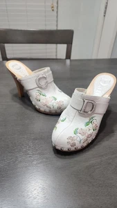 Rare Vintage Christian DIOR White Embroidered Floral Print Clogs Size EU 38 US 8 - Picture 1 of 5