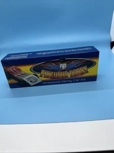 Boy Scouts of America offizielles Pinewood Derby Auto Set - Bild 1 von 4