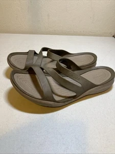 Crocs Sandals Women 9  - Picture 1 of 5