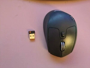 Logitech M720 Triathlon Precision Pro Wireless Full-sized Mouse Black 910-005592 - Picture 1 of 7