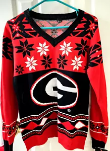 KLEW Maglione Donna UGA Taglia MED Pullover Manica Lunga COLLEGE ROSSO/BL/WH Nuovo con etichette - Foto 1 di 5
