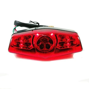 Moto universale Fanale posteriore a LED Luce di stop del freno Per Honda Suzuki - Picture 1 of 6