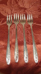 Wm Rogers STARLIGHT ROSE 4 Stück Meeresfrüchte Gabeln verstärkter Teller Silberbesteck IS - Bild 1 von 6