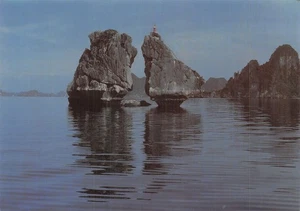 VIET NAM HA LONG - Picture 1 of 2