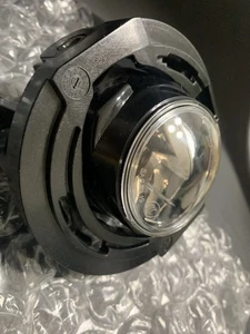 GENUINE OEM MOPAR 2020 Chrysler Pacifica/Voyager FOG LAMP QTY: 1 - 68466267AB - Picture 1 of 5