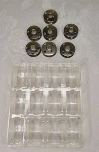 Lote De Colección B de 7 BOBINAS Y Soporte para Máquina de Coser CUATRO AGUJEROS - Imagen 1 de 4
