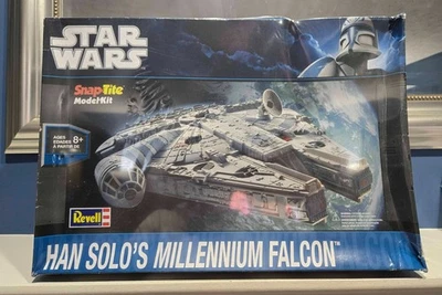 REVELL STAR WARS Han Solo's Millennium Falcon Model Kit 85-1854 New Sealed Box - Image 1 of 3