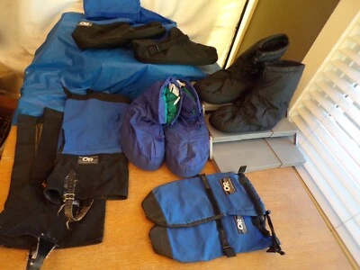 Choice Hiking, Camping Cold Weather Accessories: Gloves, Boot Covers, Gaiters, - Image 1 of 2
