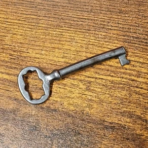 Vintage 2-1/4" Skeleton Key - Picture 1 of 3
