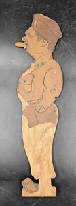 Scultura militare guerra legno disegnato dipinto a mano vintage Saddam Hussein - Foto 1 di 4