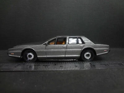 Johnny Lightning 1983 Lagonda Aston Martin Gunmetal Suelto 1:64 G Foto 1 de 4