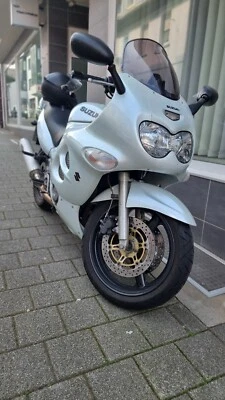Suzuki GSX 750 F - Bild 1 von 4